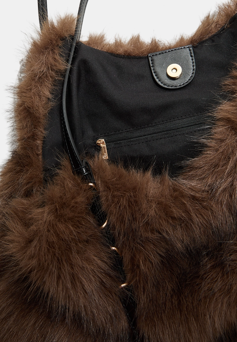 Сумка-шопер из искусственного меха