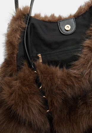 Сумка-шопер из искусственного меха- Заказать в России