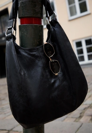 Сумка с ручкой из искусственной кожи- Заказать в России