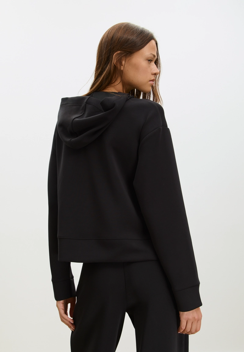 Толстовка с капюшоном из мягкой ткани с пуговицами