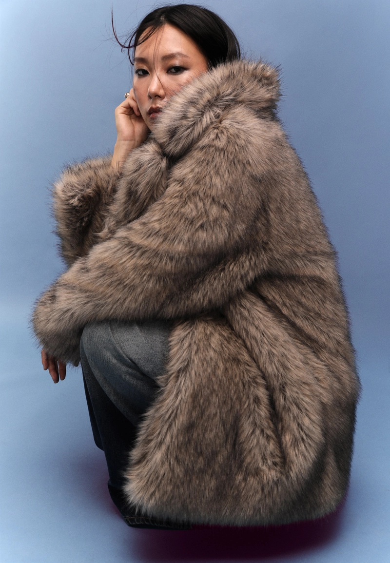 Пальто стандартной длины из искусственного меха