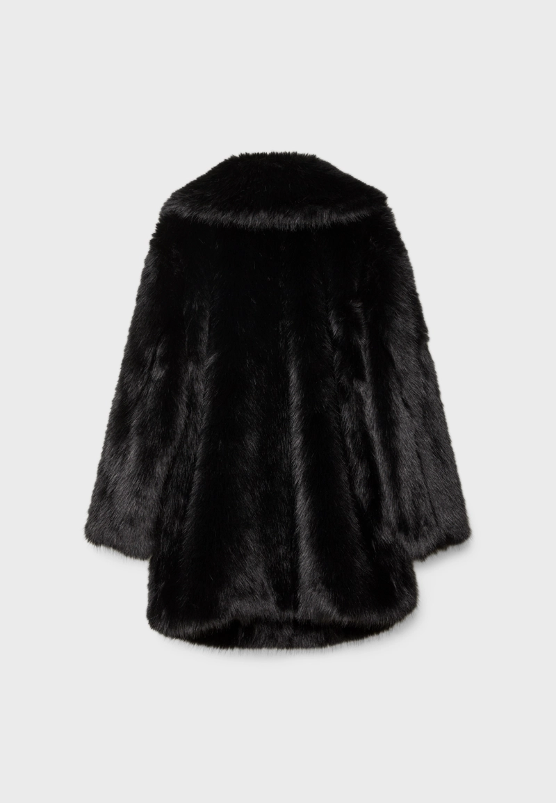 Пальто из искусственного меха стандартной длины