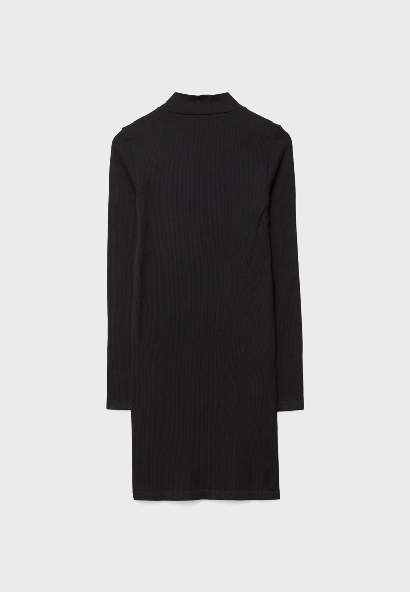 Короткое платье на молнии