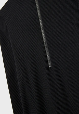 Короткое платье на молнии- Заказать в России