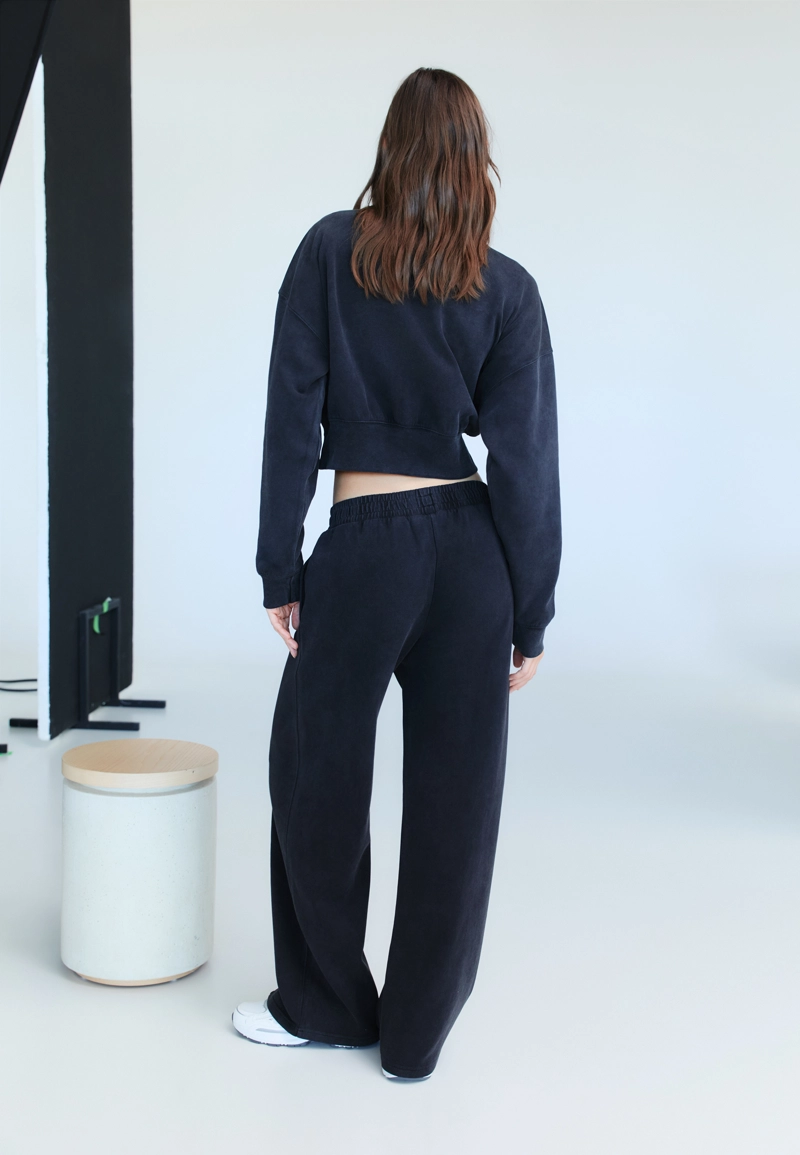 Брюки-джоггеры с эффектом потертости