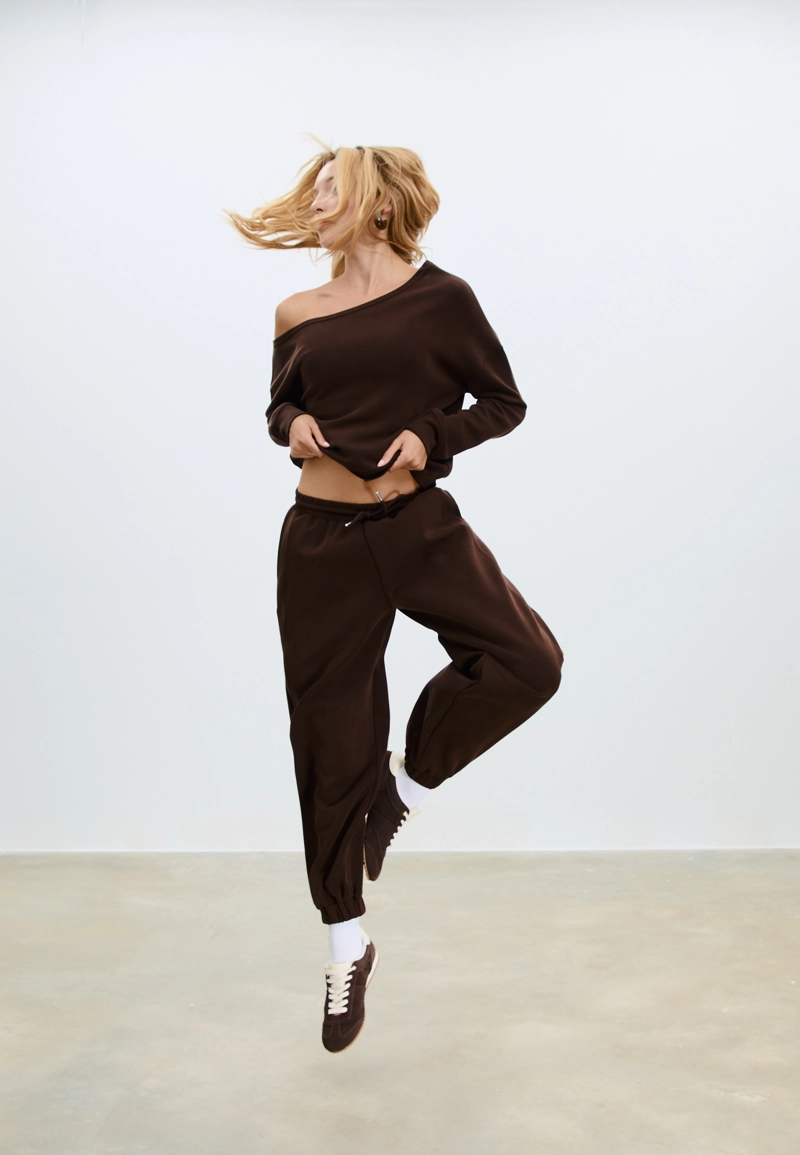 Мягкие кожаные кеды