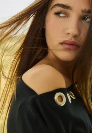 Футболка асимметричная с люверсами- Заказать в России