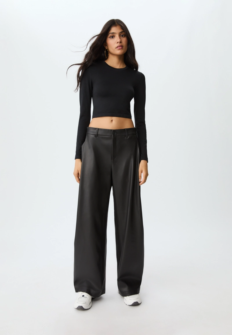 Базовая укороченная футболка