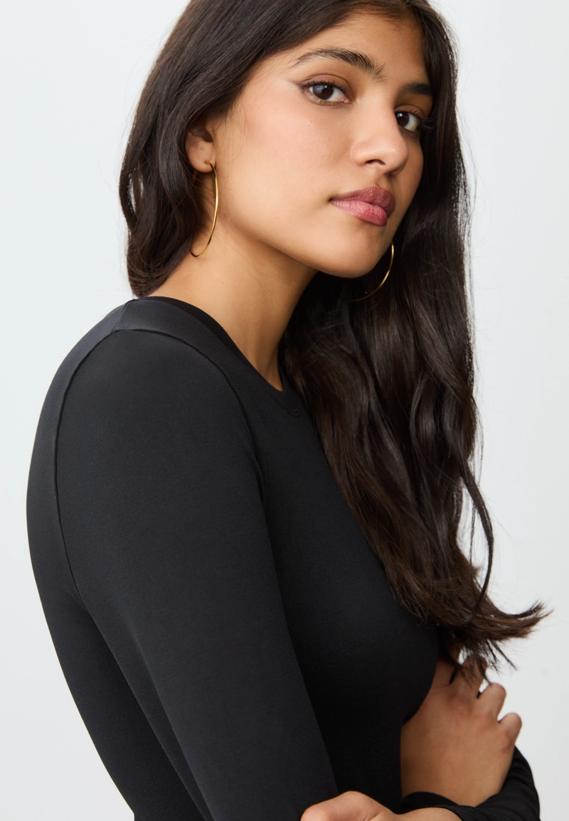 Базовая укороченная футболка