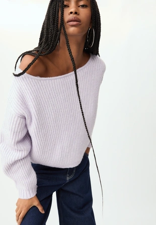 Трикотажный свитер с вырезом «лодочка»- Заказать в России