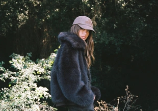 Куртка из искусственного меха- Заказать в России