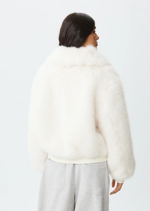 Куртка из искусственного меха- Заказать в России