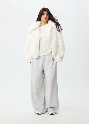 Куртка из искусственного меха- Заказать в России