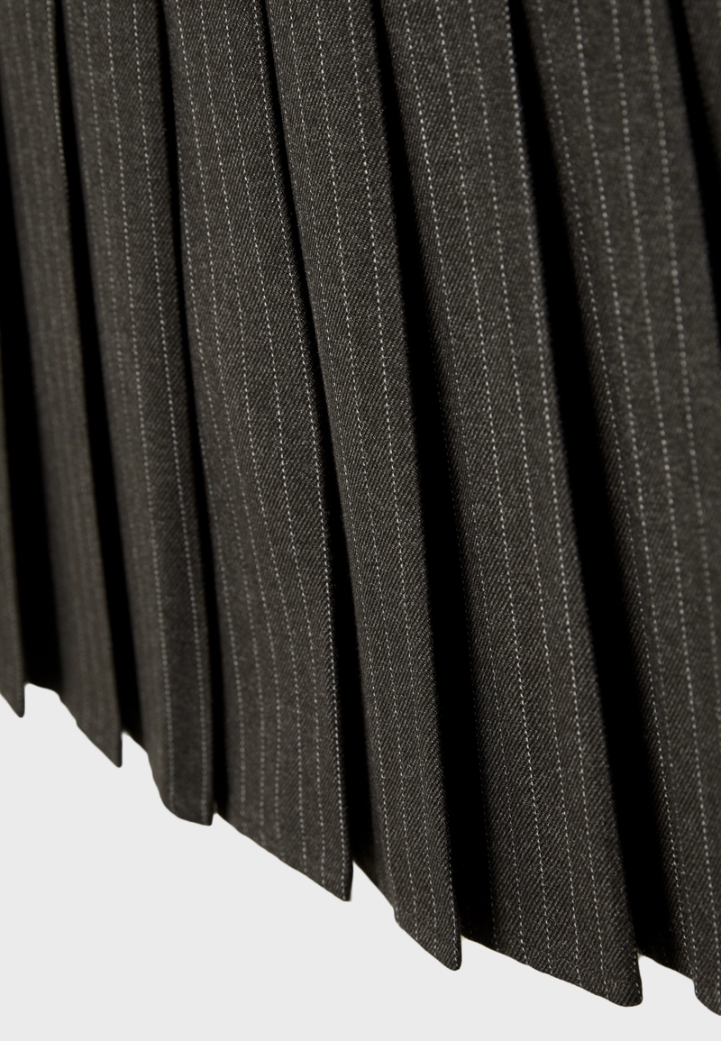 Мини-юбка в полоску с плиссировкой