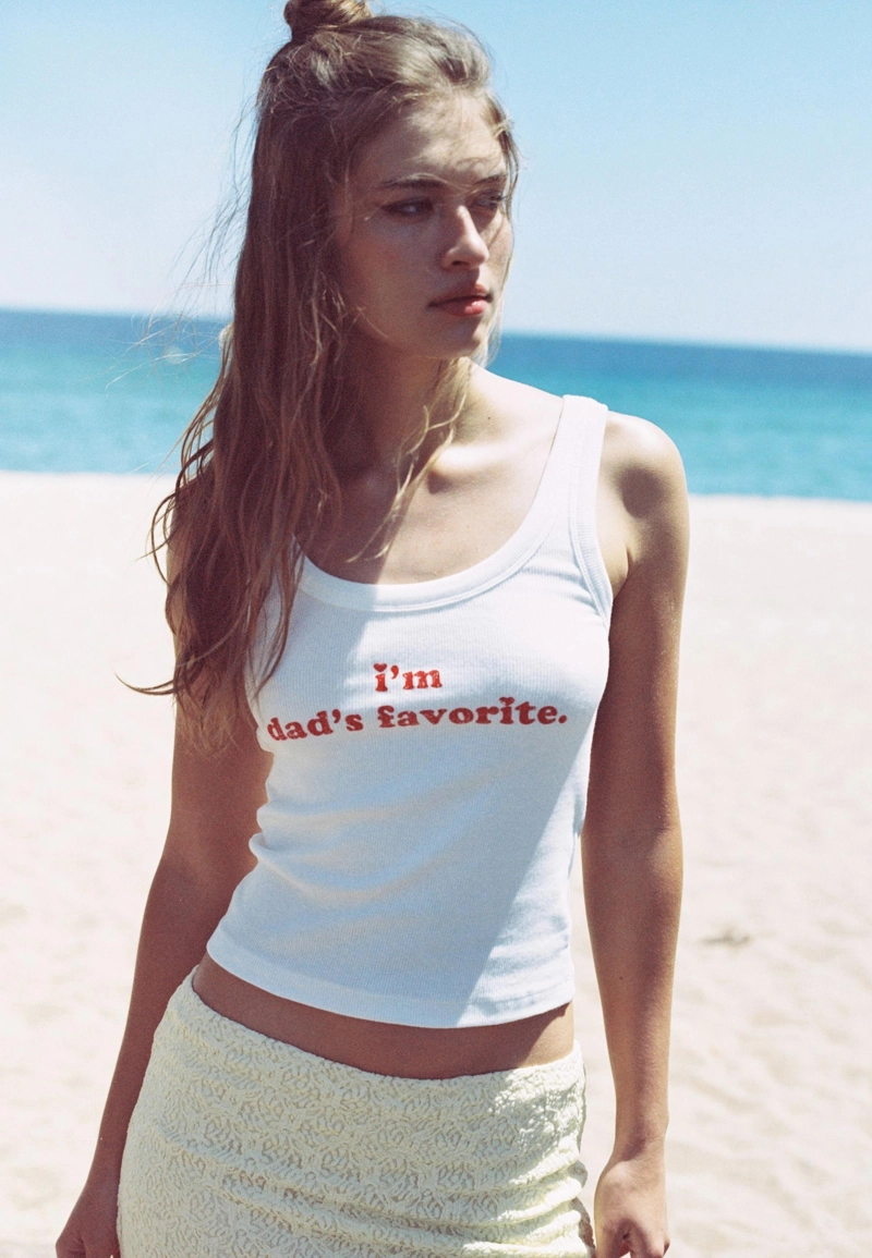 Топ на бретелях с надписью