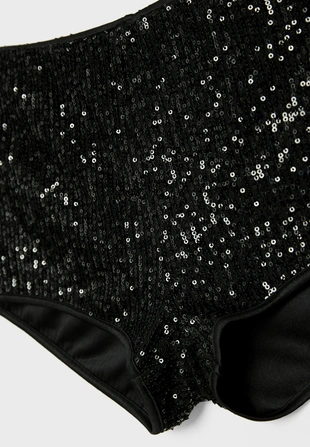 Мини-шорты с пайетками- Заказать в России