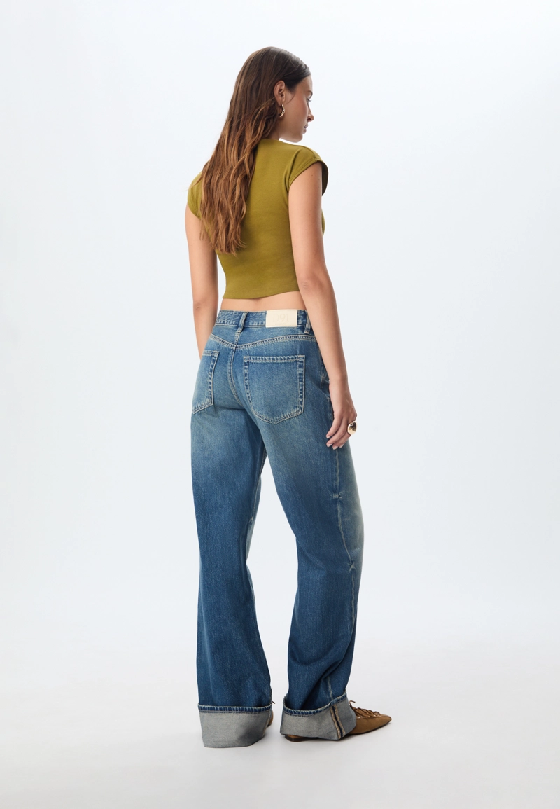 Джинсы D91 с низкой посадкой и широкими штанинами