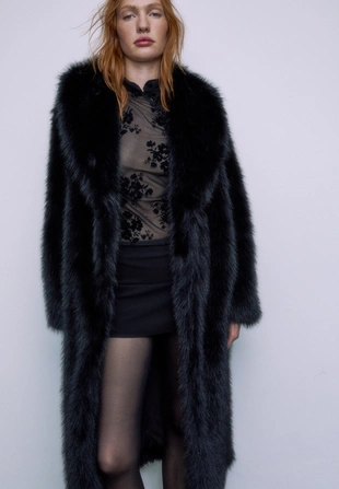 Длинное пальто из искусственного меха- Заказать в России