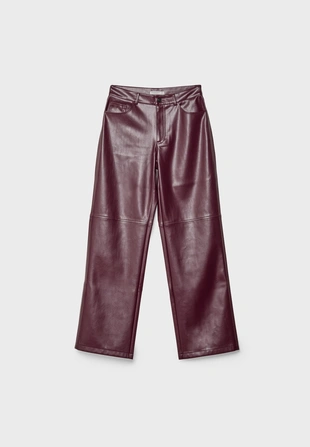 Прямые брюки из текстурной искусственной кожи- Заказать в России