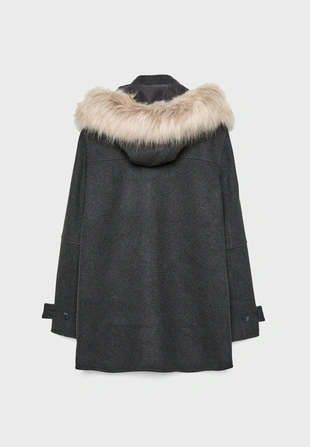 Пальто с меховым капюшоном- Заказать в России