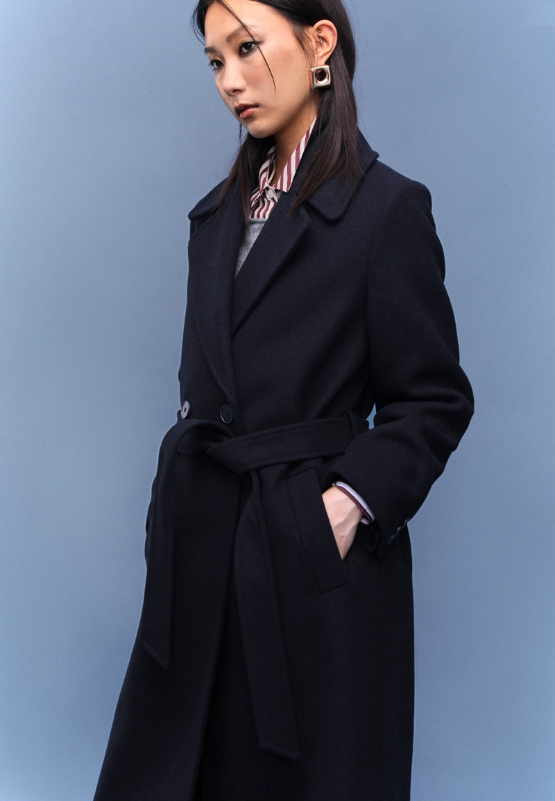 Длинное пальто с поясом
