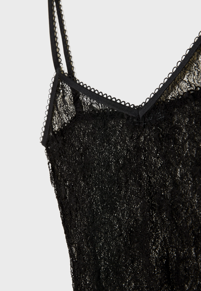 Топ кружевной на бретельках