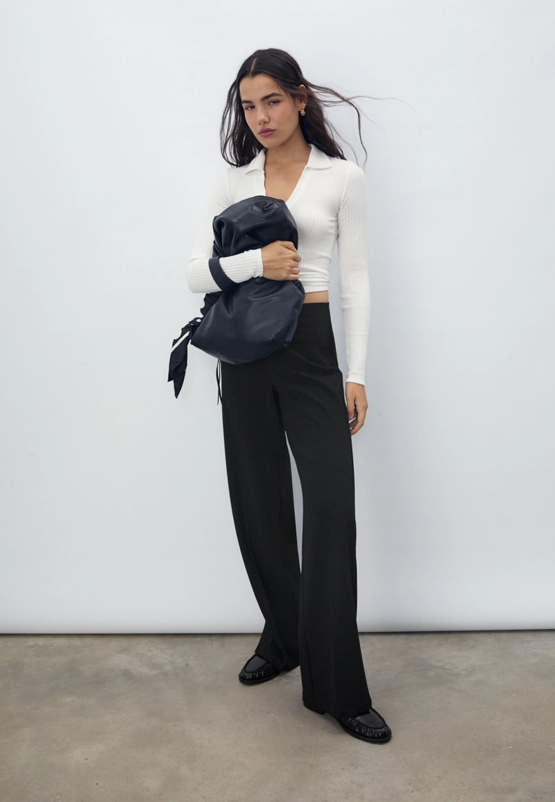 Классические брюки свободного кроя