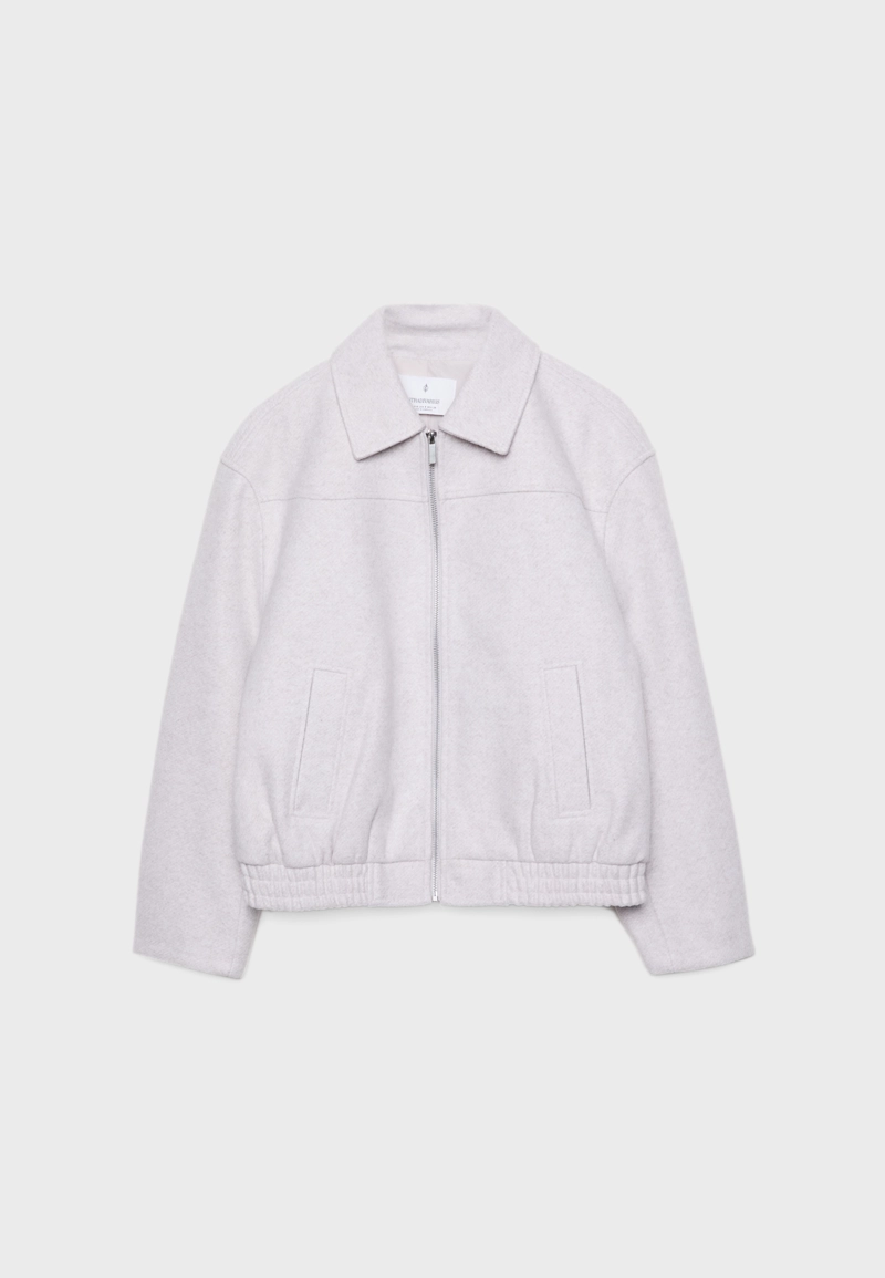 Куртка-бомбер из мягкой ткани