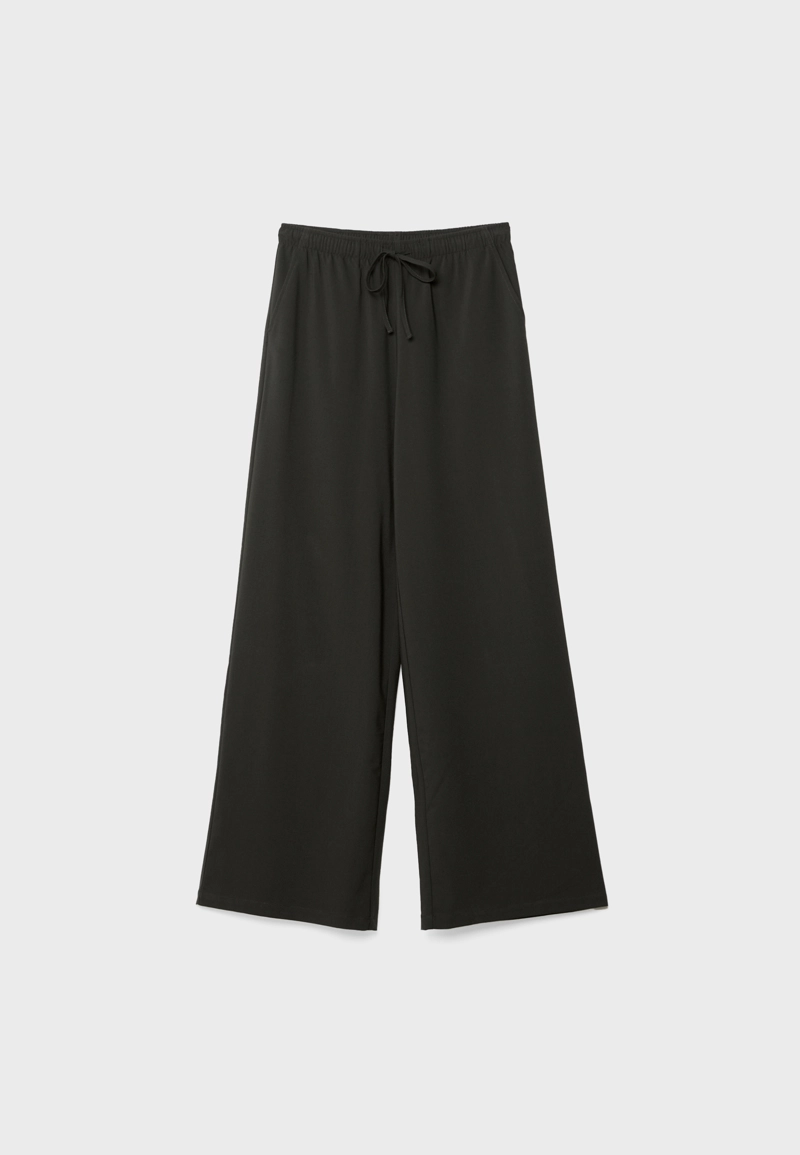 Длинные широкие нарядные брюки