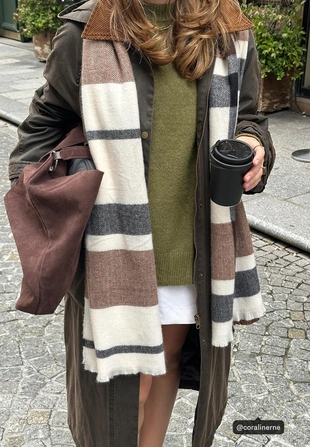 Длинная парка с вощеным покрытием и съемным капюшоном- Заказать в России