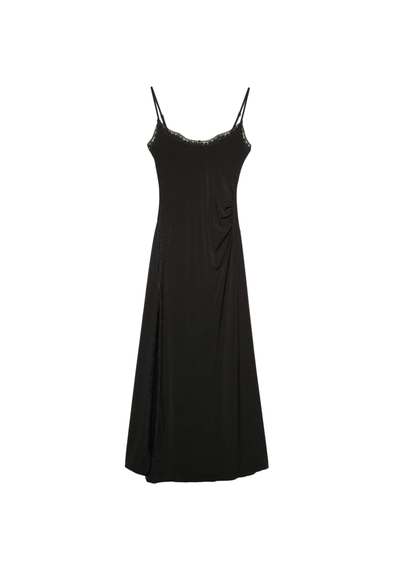 Длинное кружевное платье