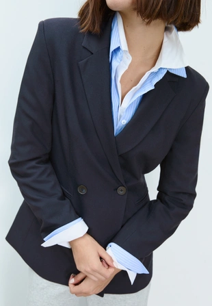 Двубортный пиджак зауженного кроя- Заказать в России