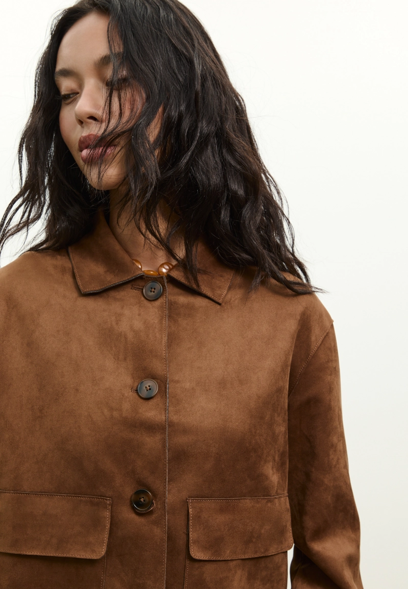 Куртка с карманами из искусственной замши