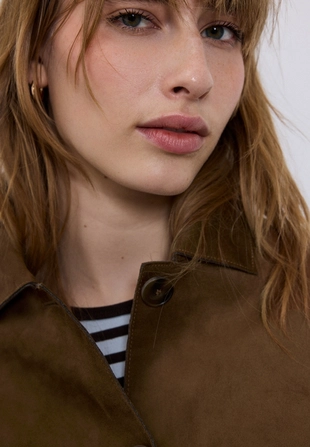 Куртка с карманами из искусственной замши- Заказать в России