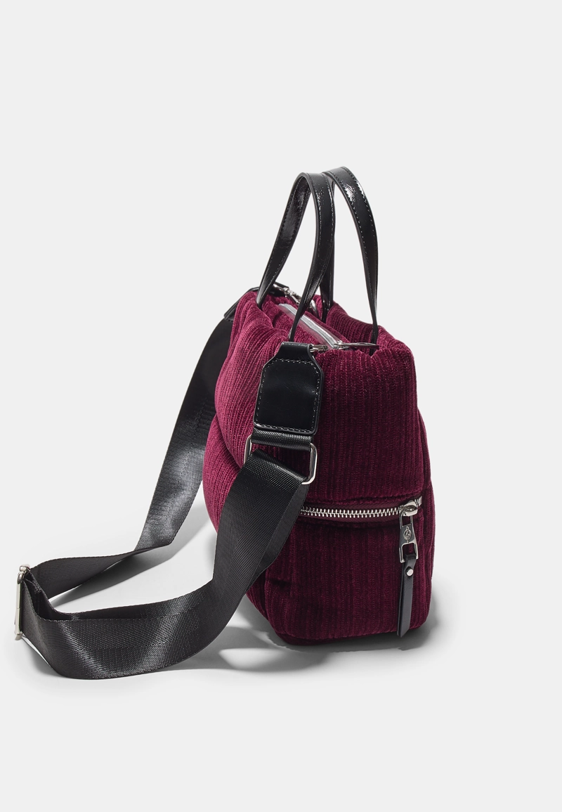 Стеганая сумка через плечо из вельвета