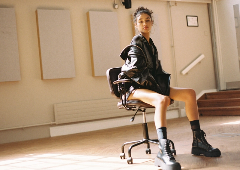 Куртка-бомбер из искусственной кожи