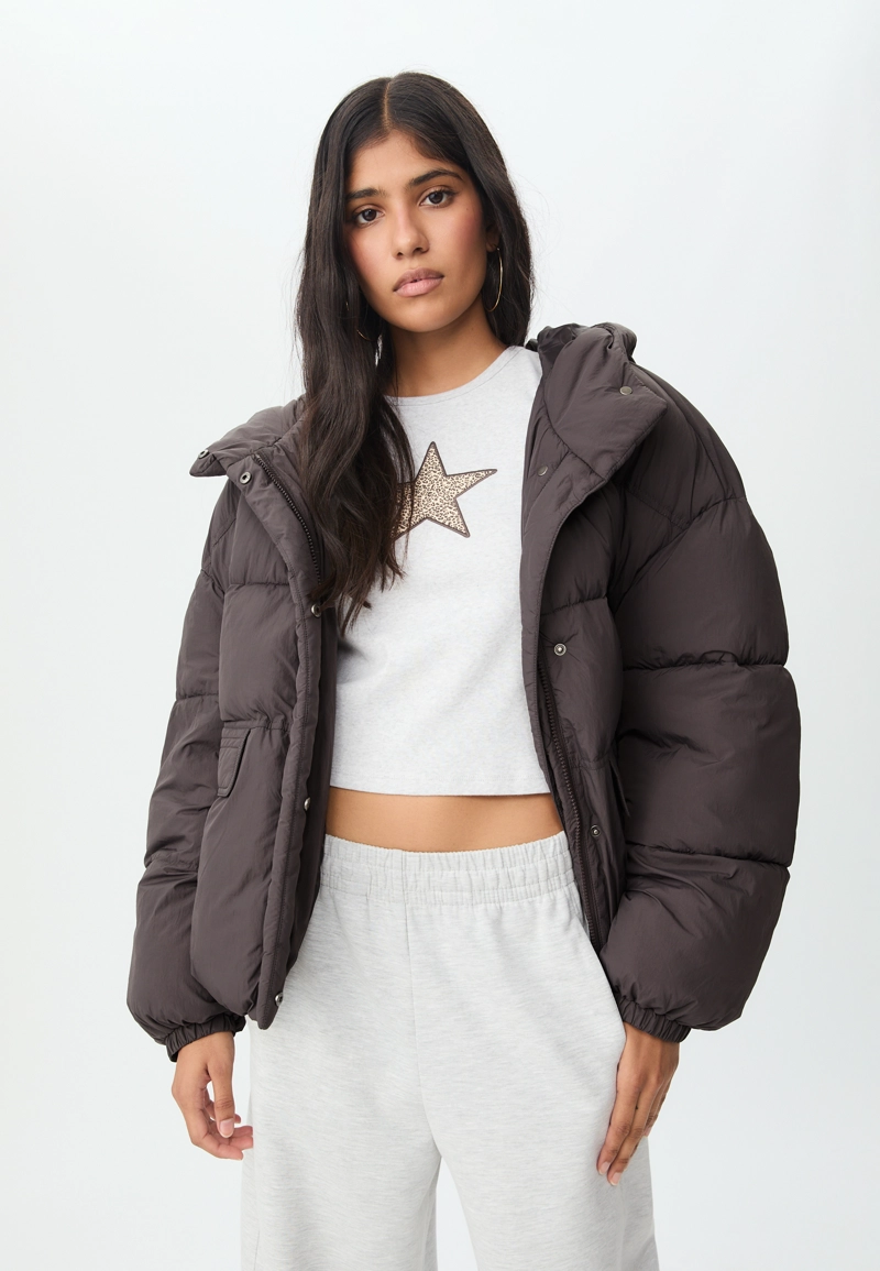 Стеганая куртка с капюшоном