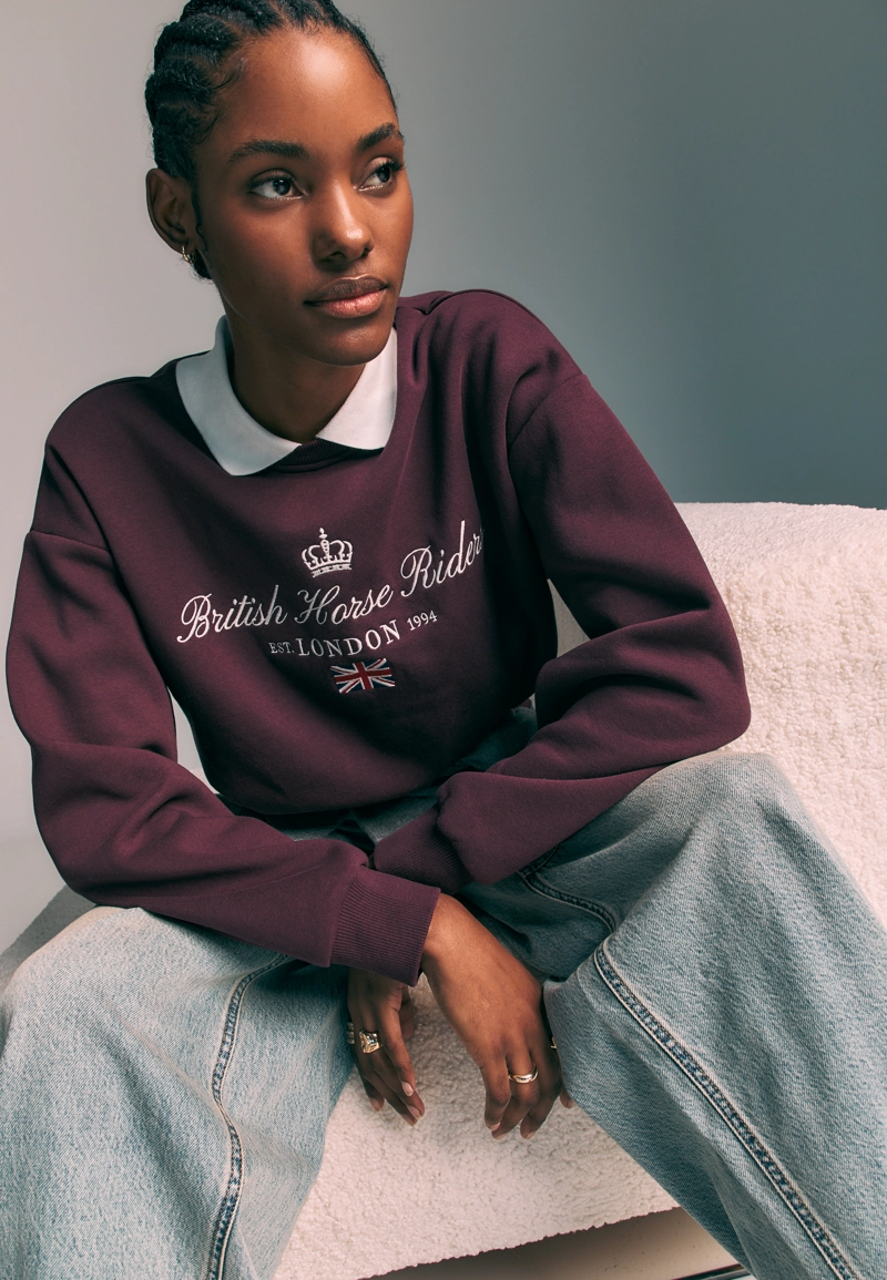 Толстовка с вышитым воротником поло