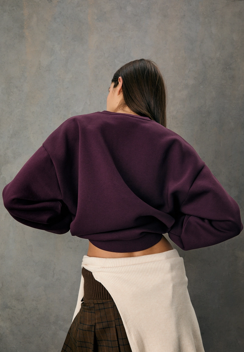 Толстовка с вышивкой