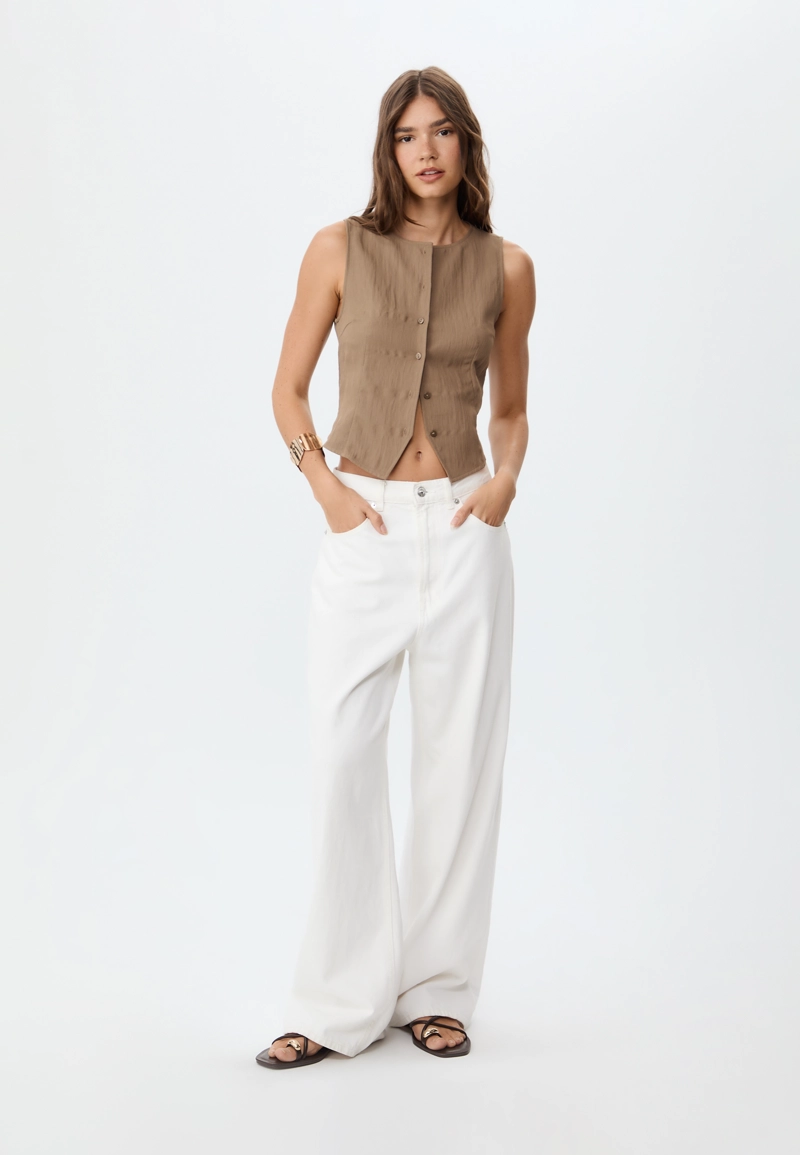 Текстурный топ на пуговицах