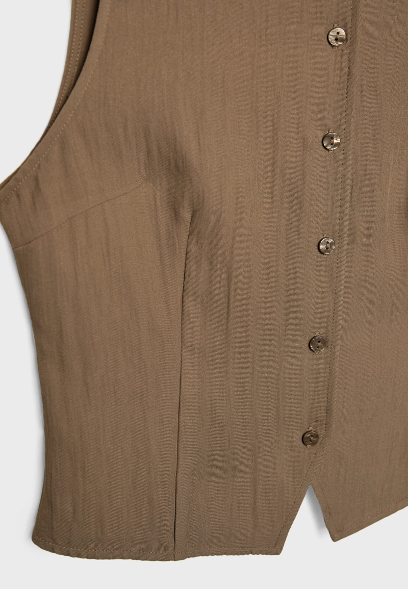 Текстурный топ на пуговицах