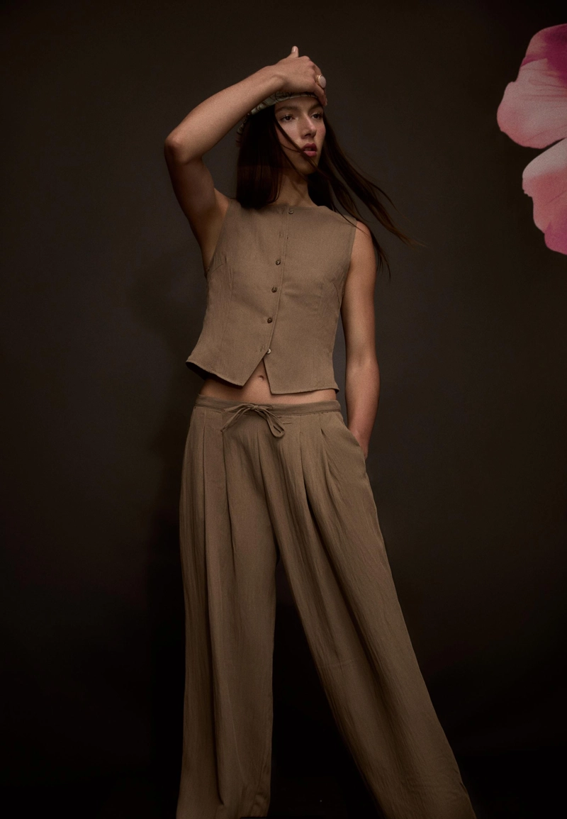 Текстурный топ на пуговицах