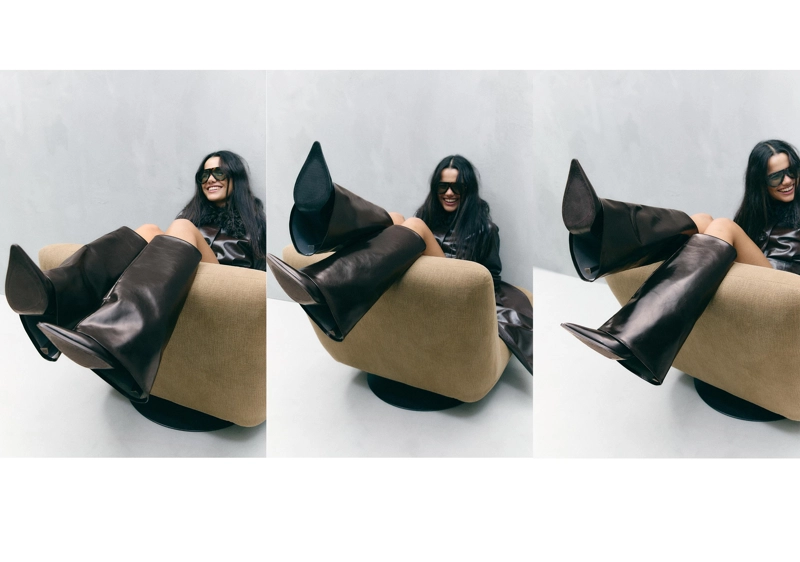 Высокие сапоги на шпильке с ползунками