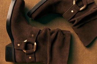 FLAT LEATHER ANKLE BOOTS WITH BUCKLE- Заказать в России