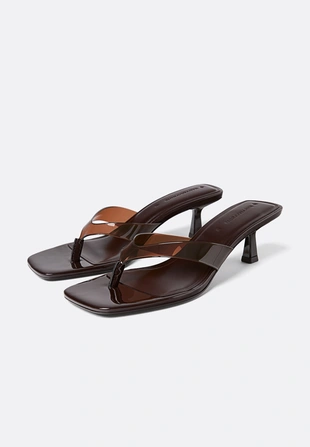 Босоножки на каблуке из винила- Заказать в России