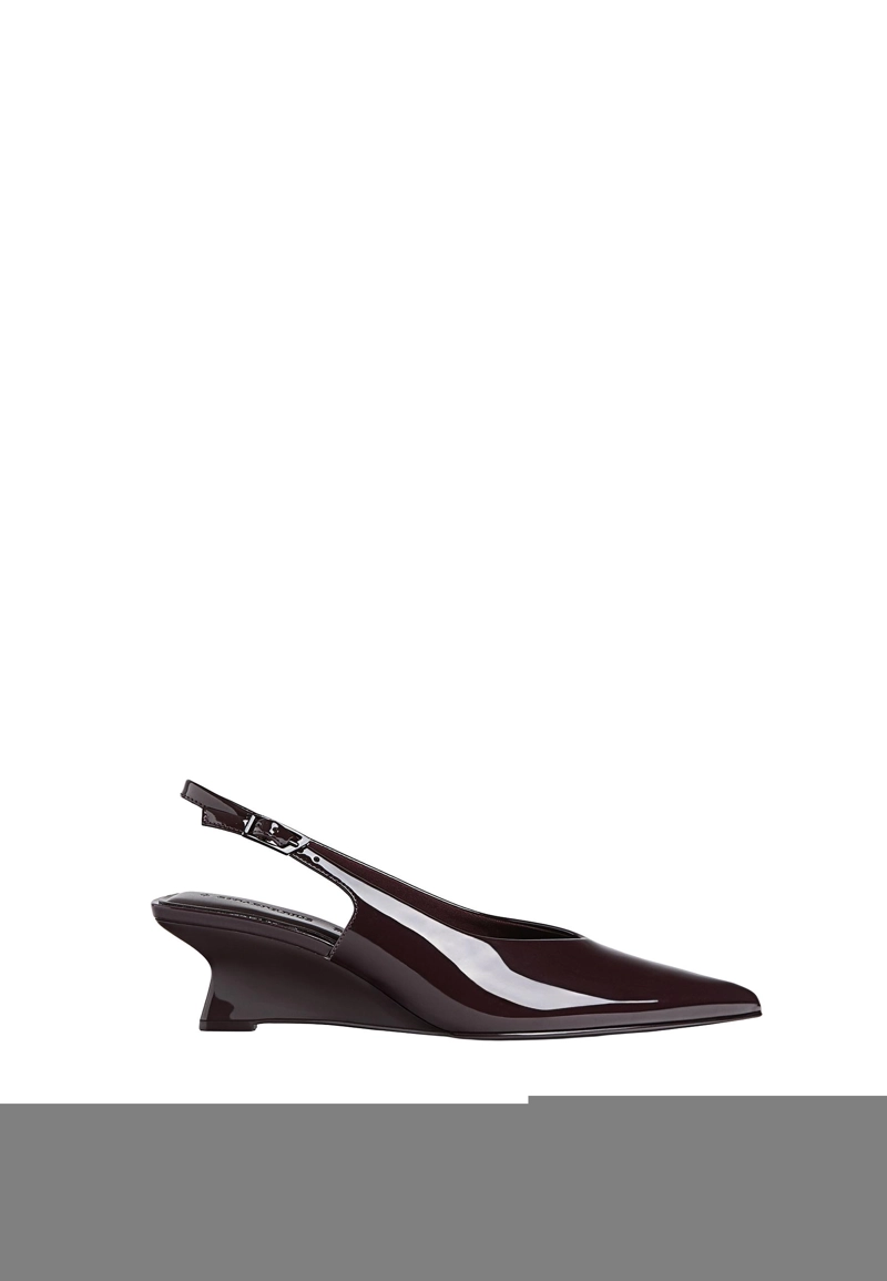 Туфли на танкетке