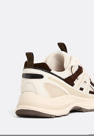 Кроссовки с контрастными вставками- Заказать в России