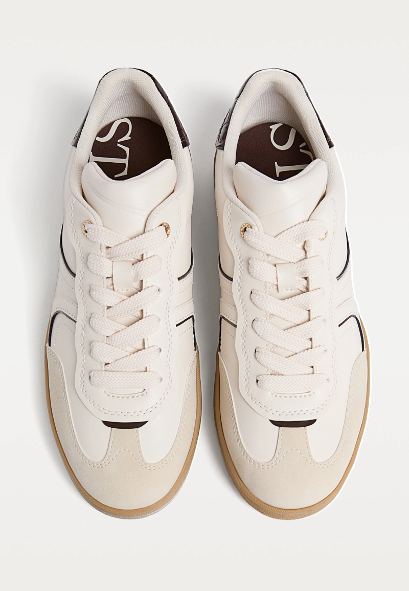 Повседневные кроссовки в стиле ретро