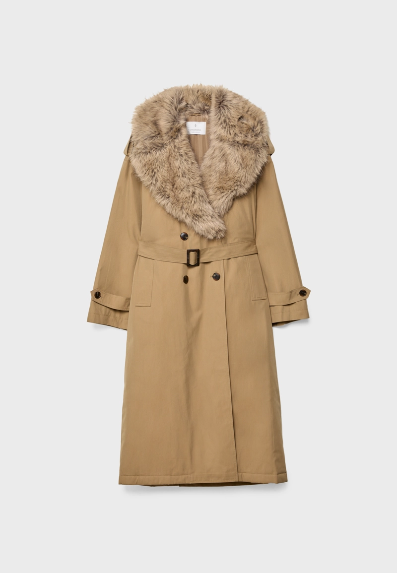 Длинный стеганый тренч с отделкой из искусственного меха