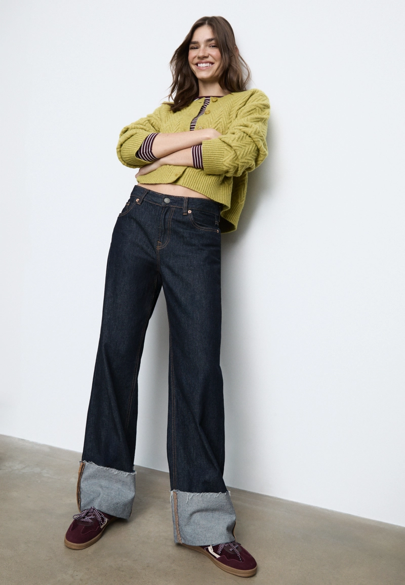 Прямые джинсы D65 с отворотами